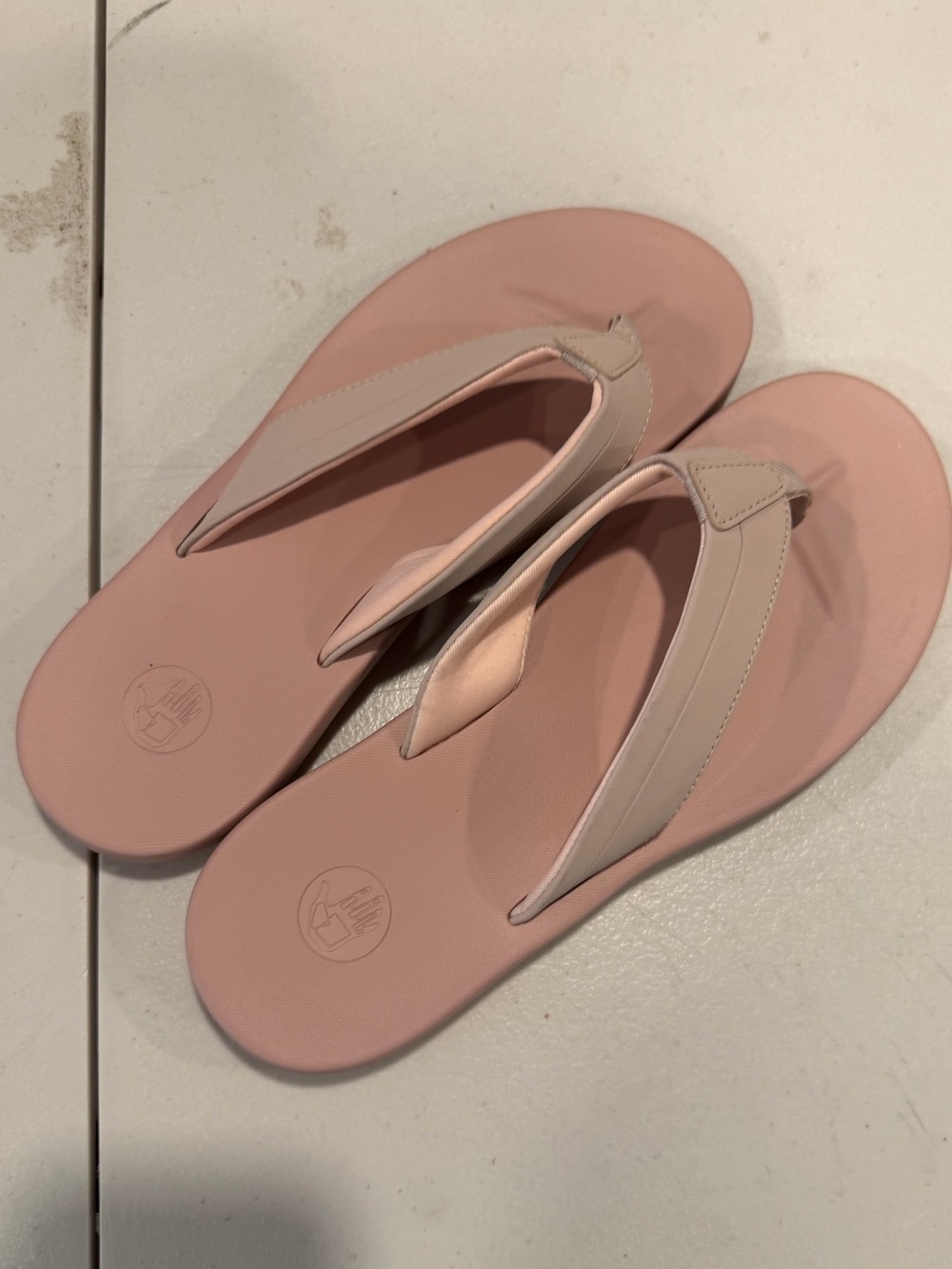 Body Glove Womens Cushioned Flip Flop Sandals Beach Casual Pink Size 7 M US